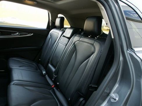 Used 2023 Lincoln Nautilus Reserve w/ Equipment Group 201A image 30