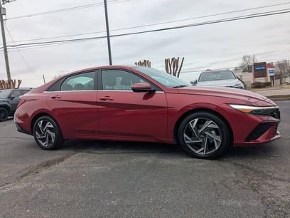 Used 2024 Hyundai Elantra Limited