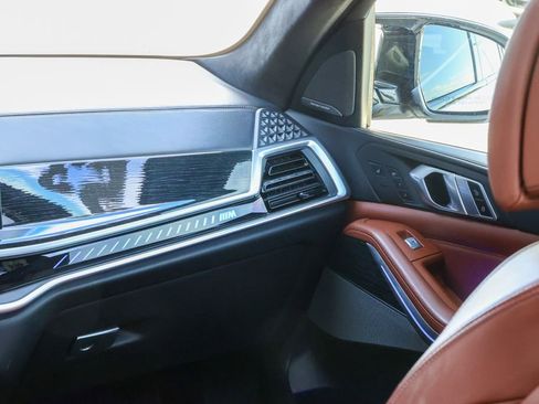 Used 2023 BMW X7 M60i w/ Executive Package image 35