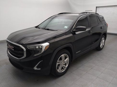 Used 2018 GMC Terrain SLE w/ Driver Convenience Package FWD image 2