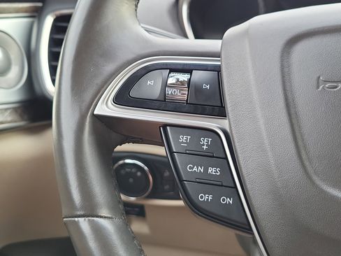 Used 2019 Lincoln Nautilus Reserve w/ Ultimate Package image 19