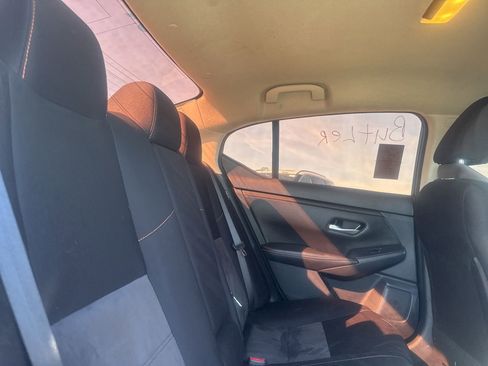 Certified 2022 Nissan Sentra SR w/ Midnight Edition image 22