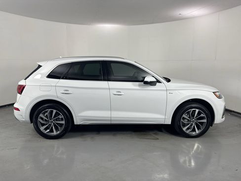 Used 2024 Audi Q5 2.0T Premium Plus AWD/4WD image 38