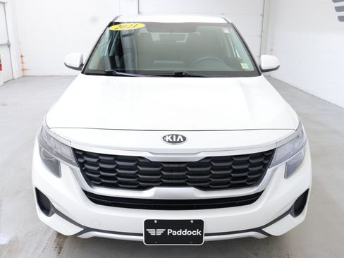 Used 2021 Kia Seltos LX image 2
