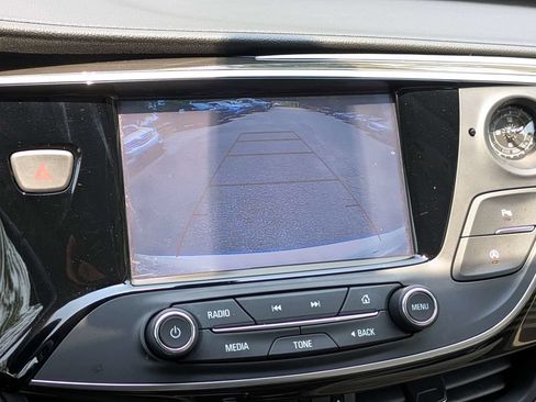 Used 2020 Buick Envision Essence w/ Experience Buick Package FWD image 22