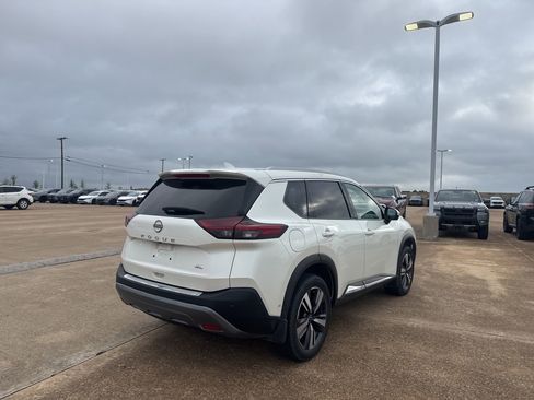 Certified 2023 Nissan Rogue SL w/ SL Premium Package image 23