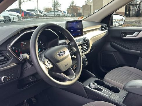 Used 2020 Ford Escape SE image 27