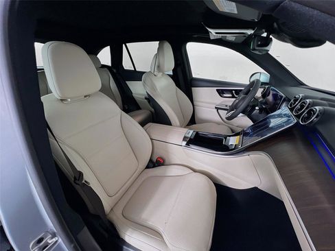 Certified 2025 Mercedes-Benz GLC 300 4MATIC image 24