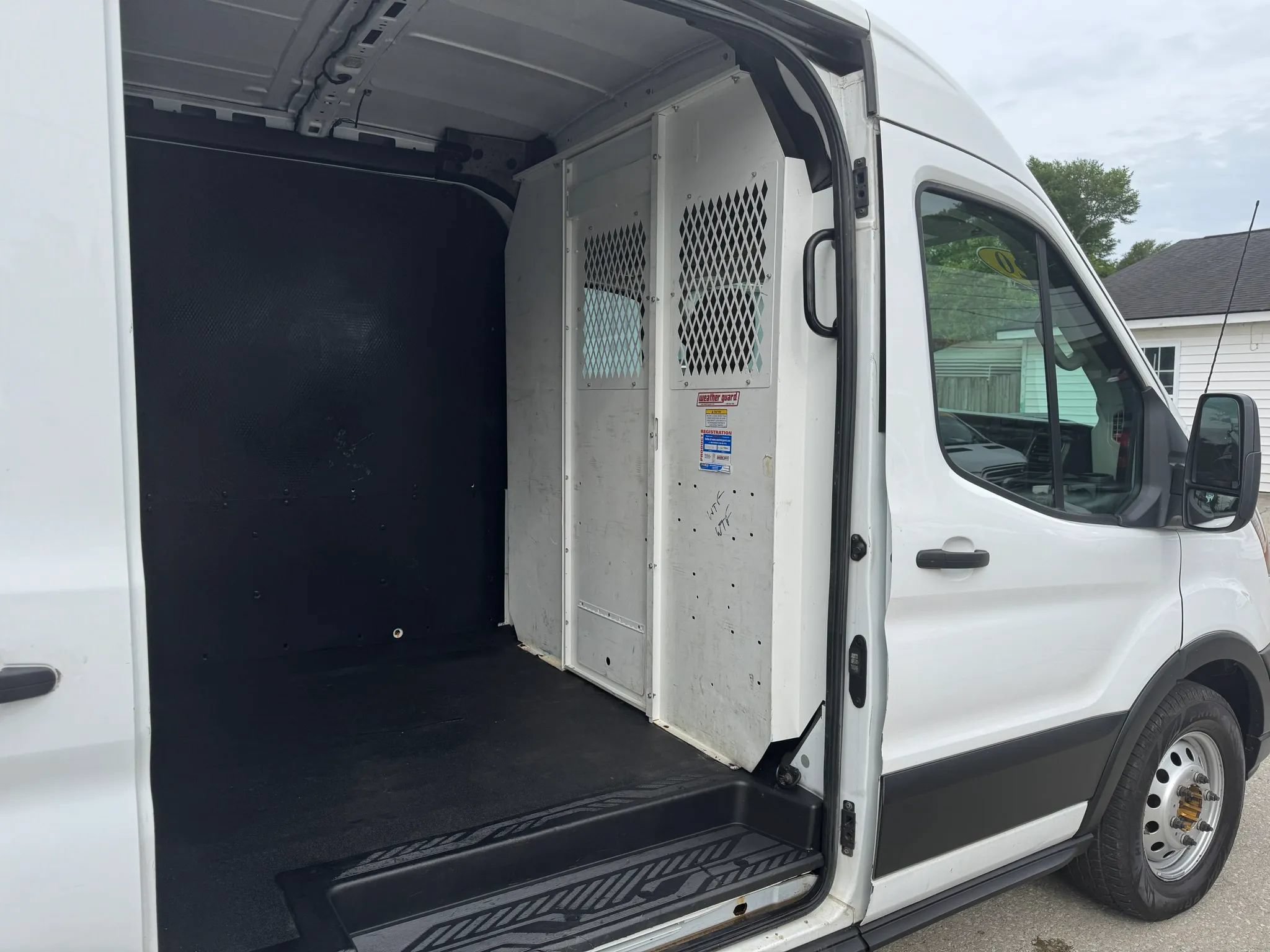 Used 2020 Ford Transit 250 Medium Roof AWD w/ Load Area Protection Package image 31