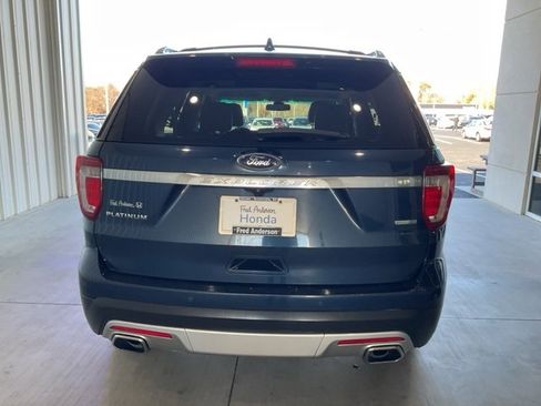 Used 2017 Ford Explorer Platinum image 23