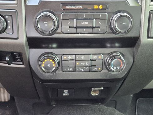 Used 2020 Ford F250 XL w/ STX Appearance Package AWD/4WD image 19