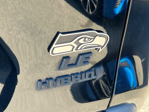 Certified 2022 Toyota RAV4 LE AWD/4WD image 21