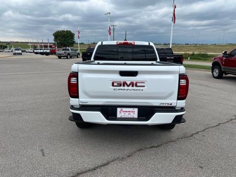 Used 2024 GMC Canyon AT4 w/ AT4 Premium Package image 6