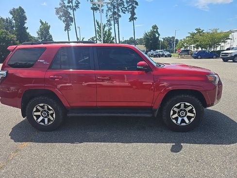 Used 2021 Toyota 4Runner TRD Off-Road Premium AWD/4WD image 4
