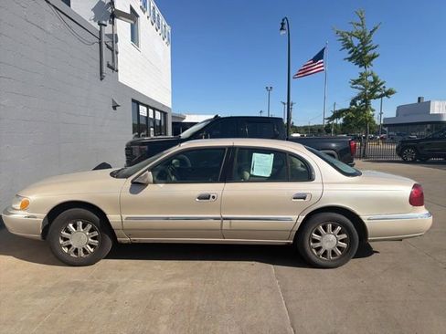Used 2000 Lincoln Continental FWD image 3
