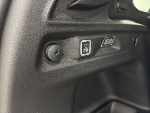 New 2025 Jeep Grand Cherokee L Altitude AWD/4WD image 11