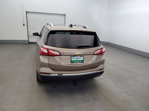 Used 2018 Chevrolet Equinox LT w/ Sun & Infotainment Package AWD/4WD image 6