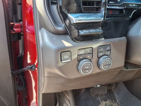 Used 2025 Chevrolet Silverado 1500 LTZ w/ LTZ Premium Package AWD/4WD image 20