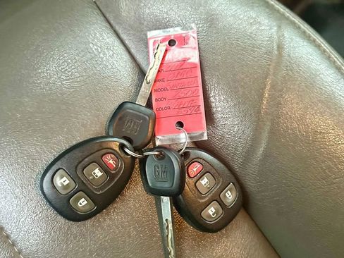 Used 2023 GMC Savana 2500 Extended w/ Driver Convenience Package image 27