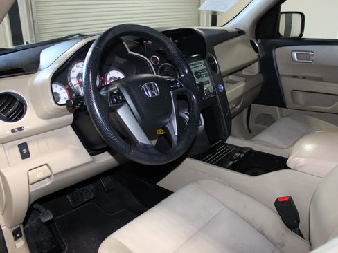 Used 2011 Honda Pilot EX image 18