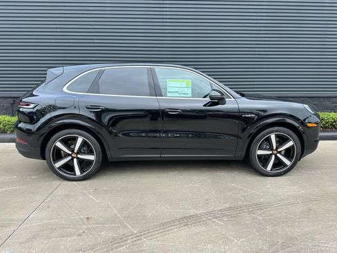 Used 2026 Porsche Cayenne E-Hybrid AWD/4WD image 10
