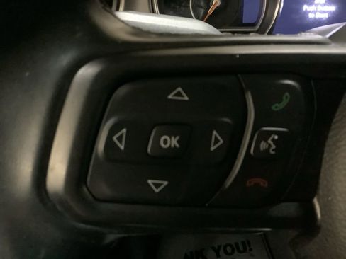 Used 2021 Jeep Gladiator Willys image 25