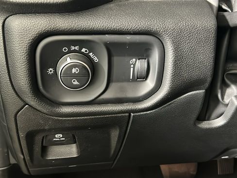 Used 2023 RAM 1500 Big Horn AWD/4WD image 23