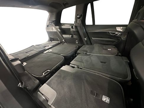 Used 2017 Volvo XC90 T6 R-Design w/ Vision Package image 17
