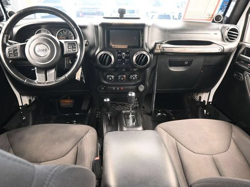 Used 2014 Jeep Wrangler Unlimited Sport w/ Power Convenience Group AWD/4WD image 34