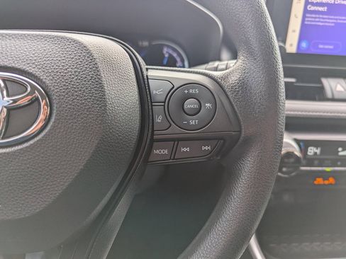 Used 2023 Toyota RAV4 AWD Hybrid image 26