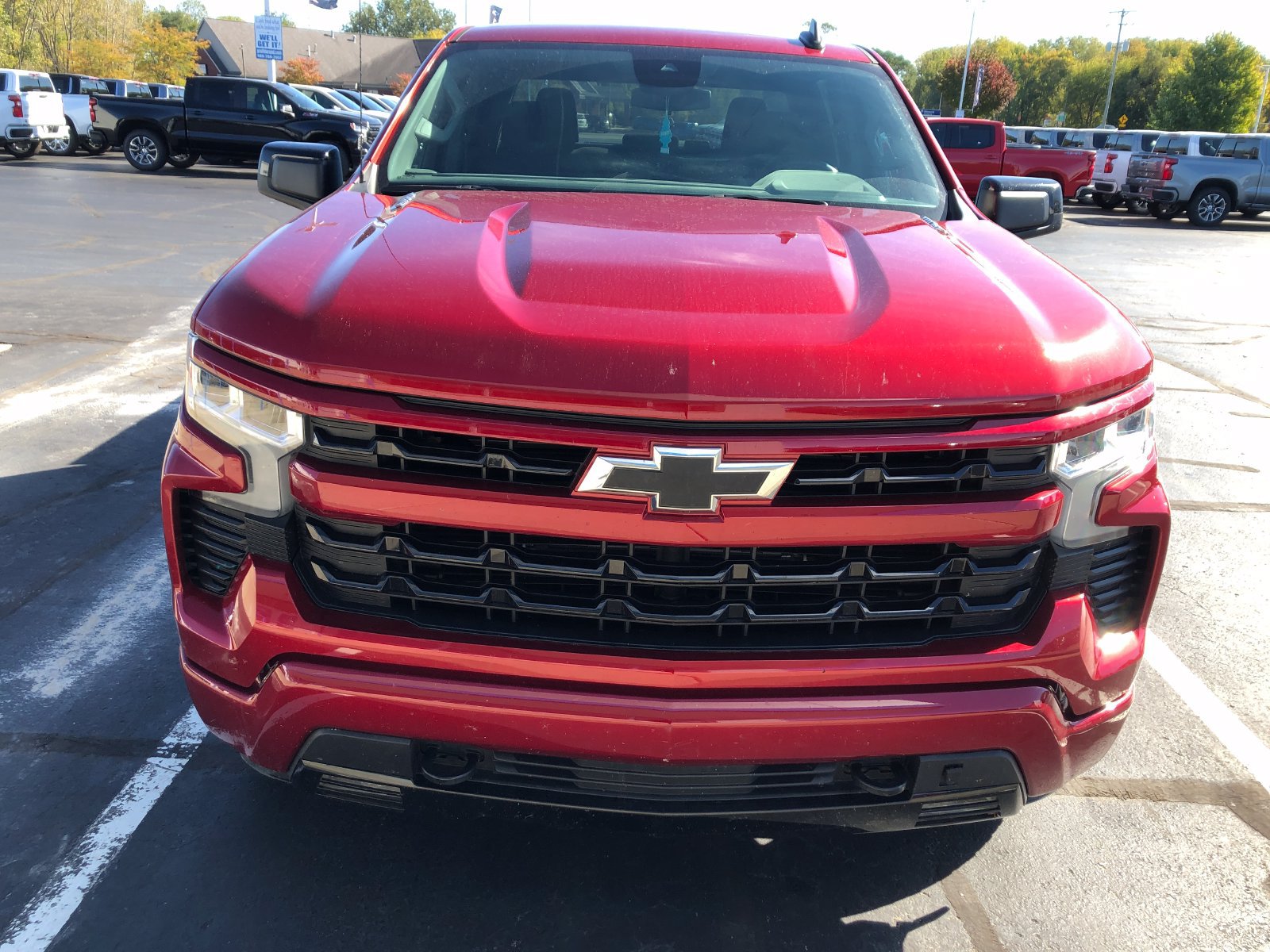 Used 2023 Chevrolet Silverado 1500 RST w/ Z71 Off-Road Package AWD/4WD image 2