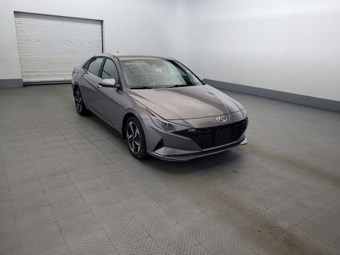 Used 2023 Hyundai Elantra SEL w/ Convenience Package FWD image 13