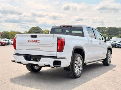 Used 2023 GMC Sierra 1500 Denali AWD/4WD image 9