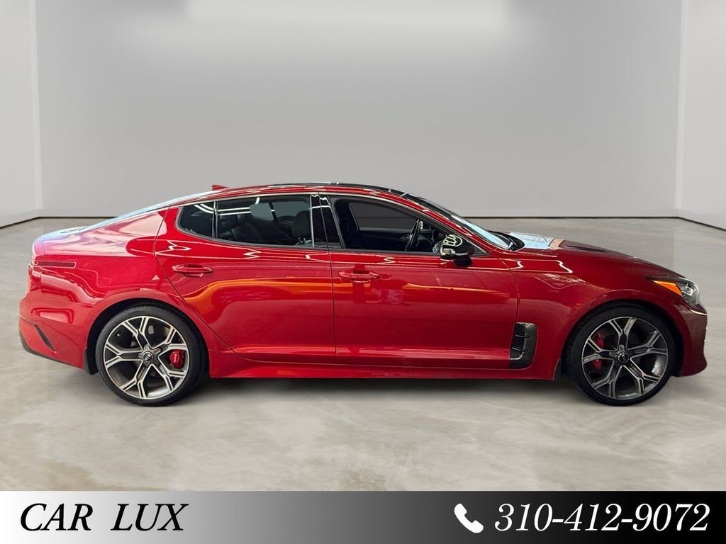 Used 2018 Kia Stinger GT2 AWD/4WD image 6