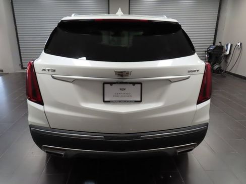 Used 2023 Cadillac XT5 Premium Luxury w/ Technology Package FWD image 4