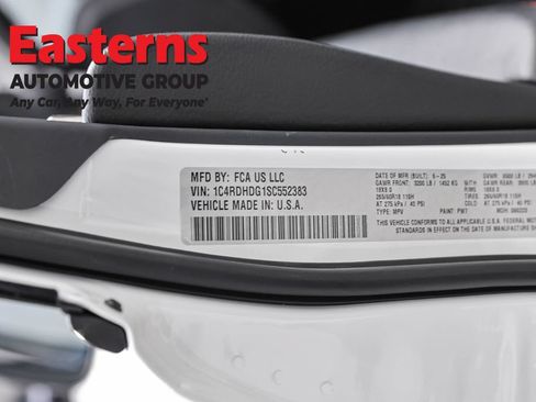 Used 2025 Dodge Durango GT RWD image 35