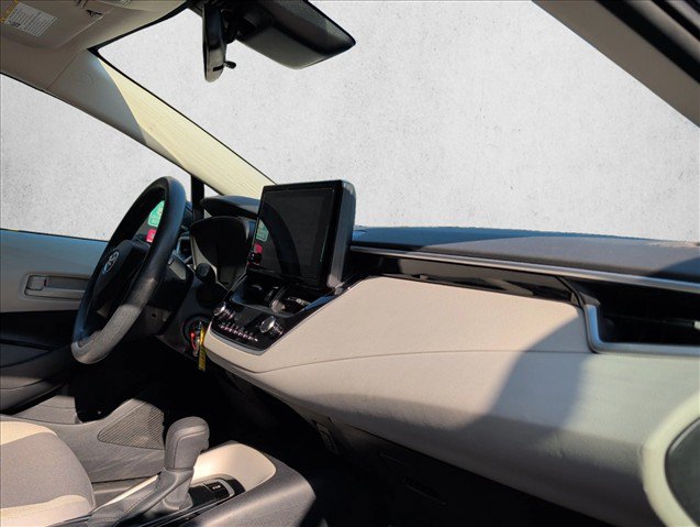 Used 2024 Toyota Corolla LE FWD image 29