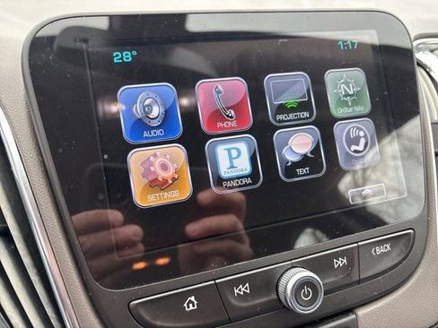 Used 2016 Chevrolet Malibu LT image 22