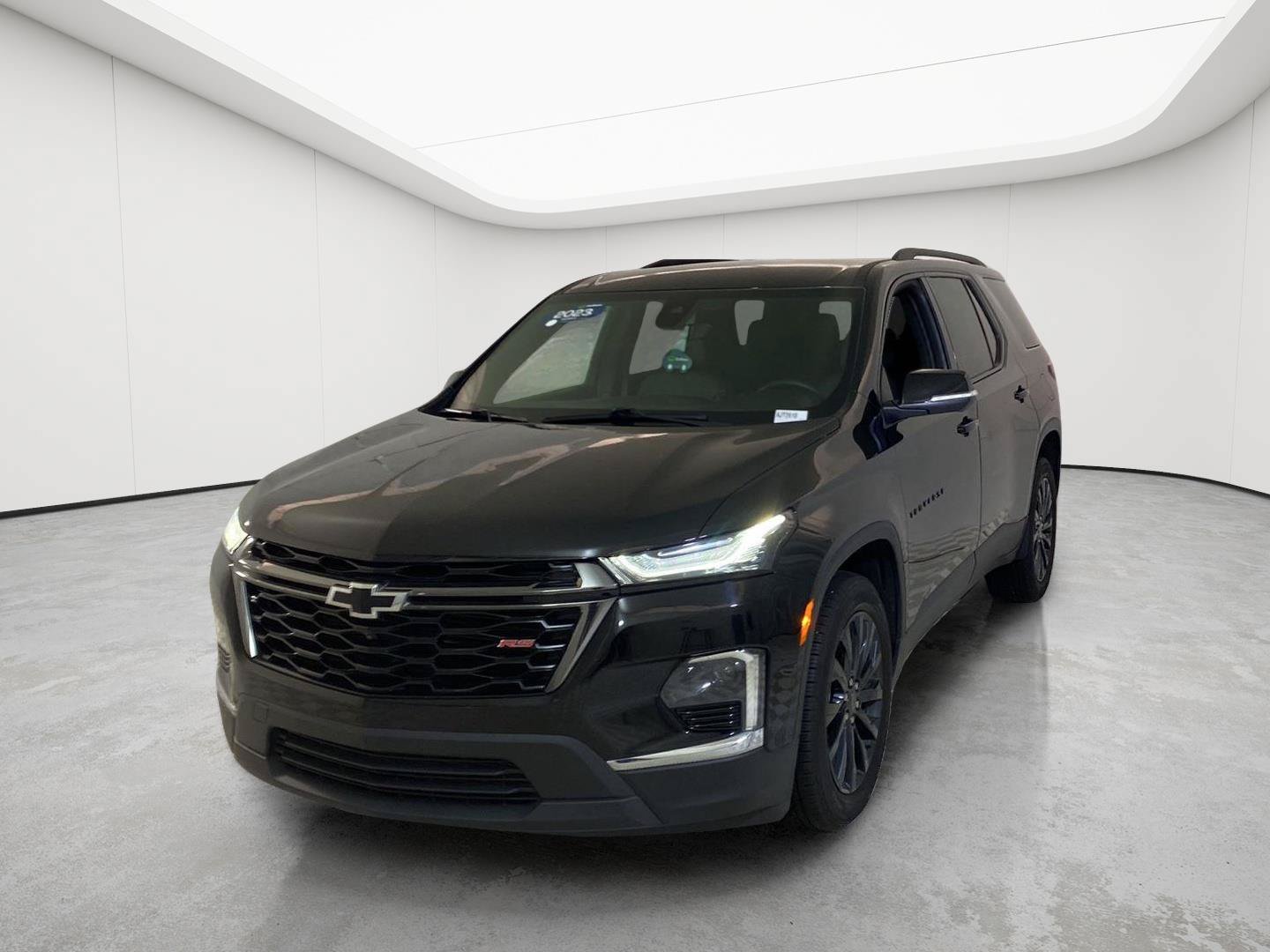 Certified 2023 Chevrolet Traverse RS FWD image 3