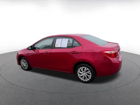 Used 2018 Toyota Corolla LE FWD image 10