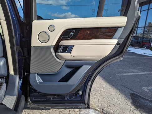 Used 2020 Land Rover Range Rover HSE image 38