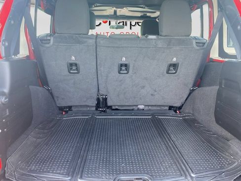 Used 2022 Jeep Wrangler Unlimited Sport AWD/4WD image 14