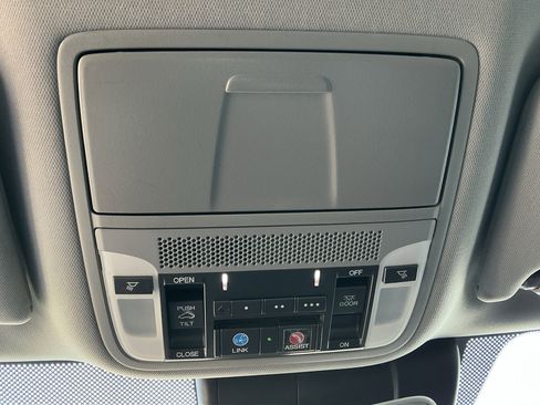 Used 2020 Acura TLX w/Technology Pkg image 28