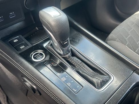 Used 2021 Nissan Kicks SV FWD image 18