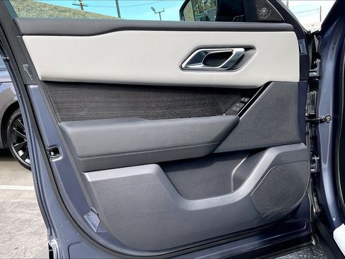 New 2026 Land Rover Range Rover Velar Dynamic SE AWD/4WD image 12