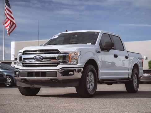 Certified 2020 Ford F150 XLT w/ Trailer Tow Package AWD/4WD image 3