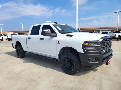New 2026 RAM 2500 Tradesman AWD/4WD image 7