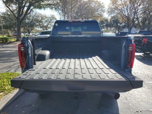 Used 2025 GMC Sierra 2500 Denali w/ Denali Reserve Package image 9