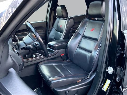Used 2024 Dodge Durango GT RWD image 7
