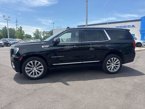Used 2022 GMC Yukon Denali AWD/4WD image 17